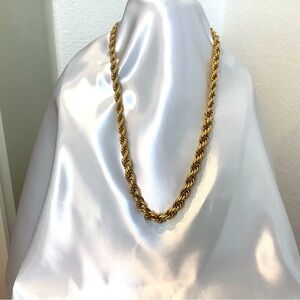 Gorgeous Les Bernard Inc Twisted Gold Tone Graduated Necklace